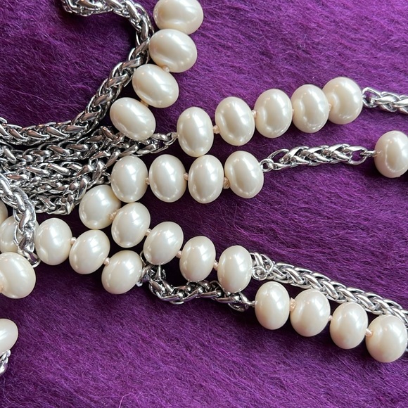 Talbots beaded necklace - Picture 3 of 5